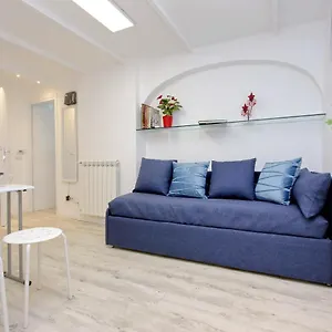 Ych-confortevole Al Colosseo Roma